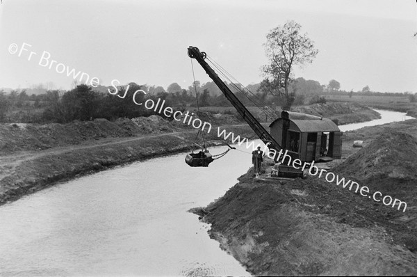 BARROW BRIDGE GENERAL VIEWS OF RIVER & DREDGES